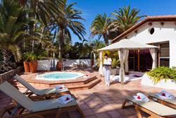 Gran Canaria - Melia Tamarindos Hotel. Spa gardens.